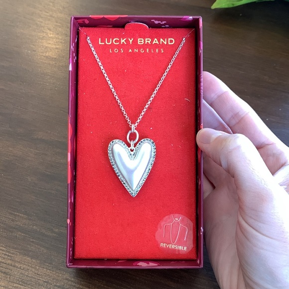 Reversible heart necklace NWT - Picture 3 of 4